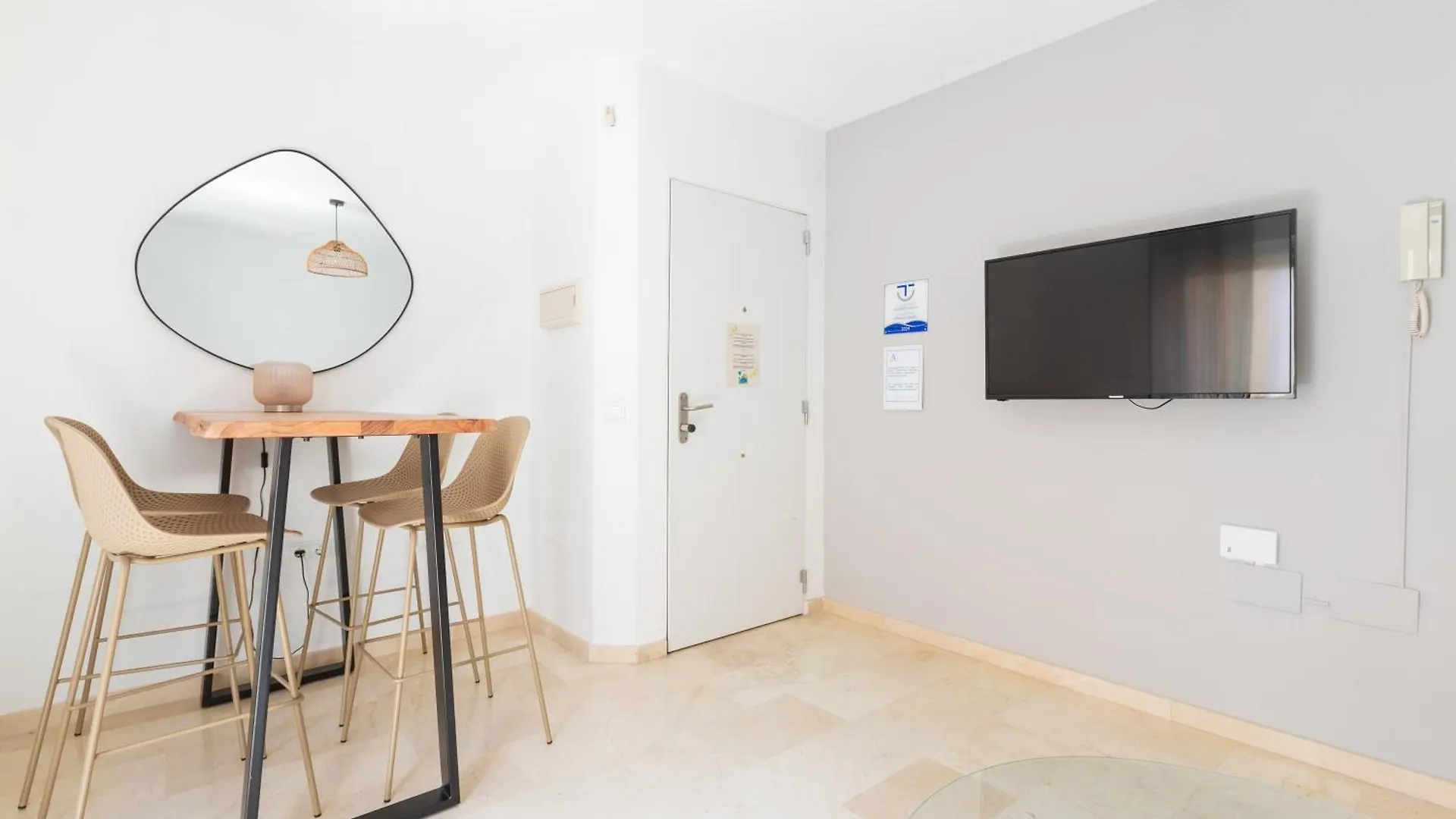 Puerta Del Centro Apartment Malaga