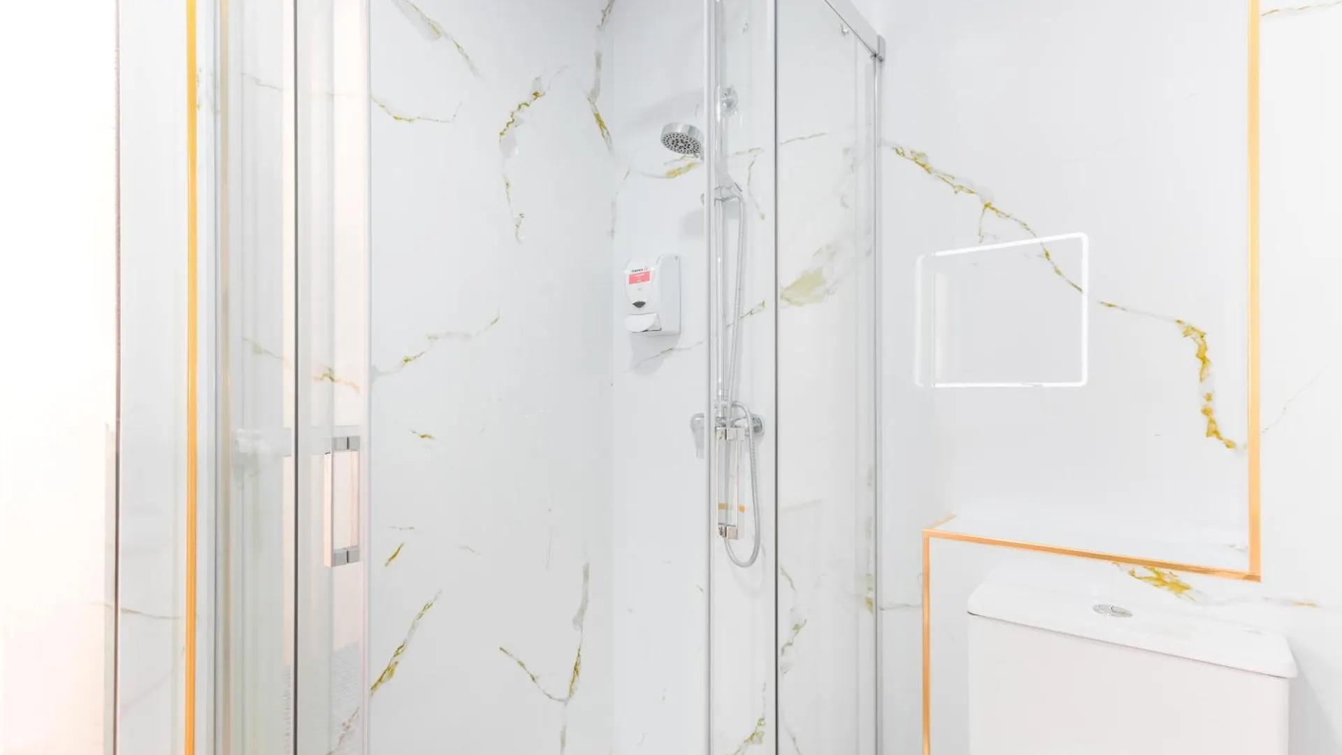 Puerta Del Centro Apartment Malaga