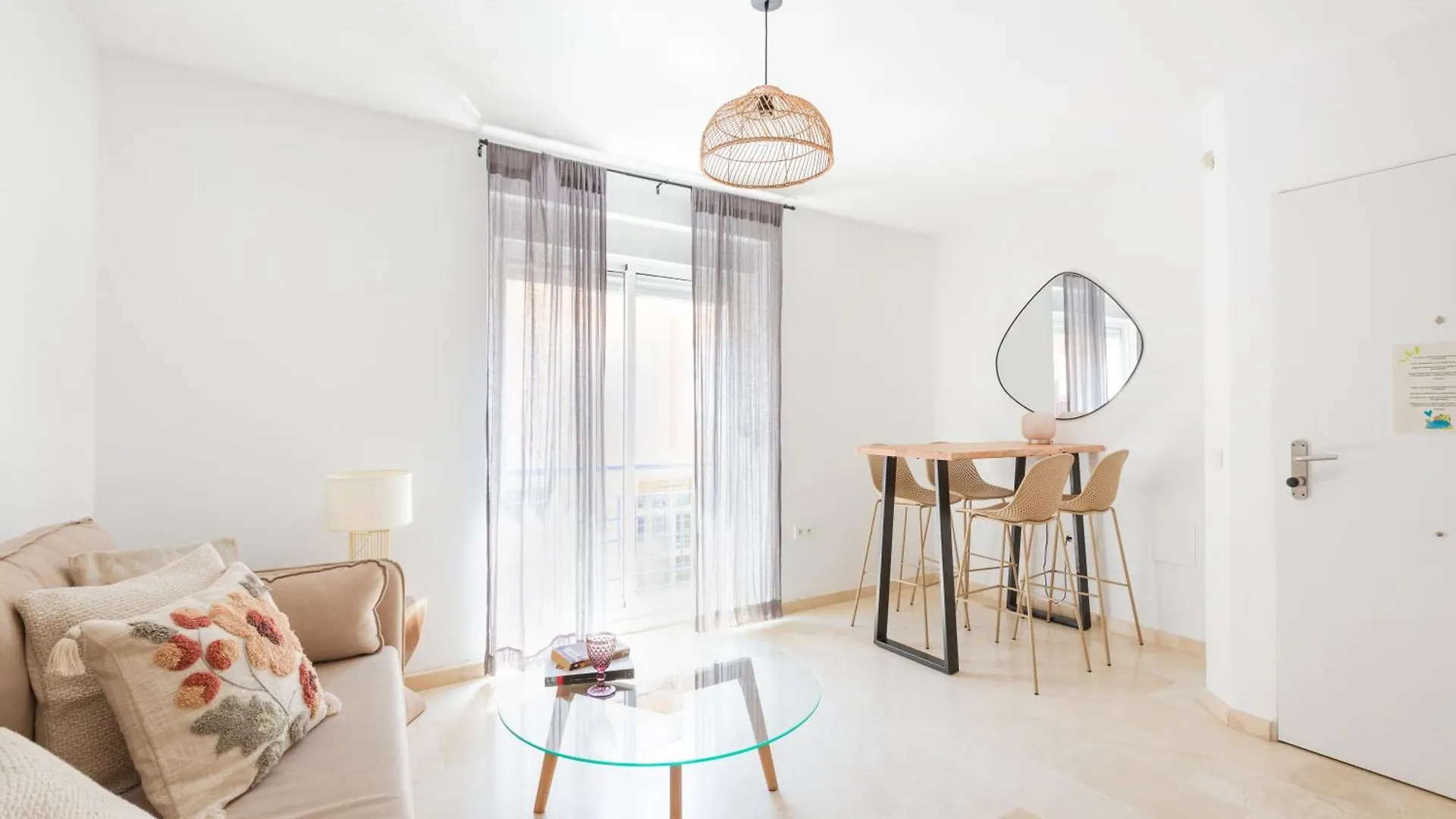 Puerta Del Centro Apartman Málaga