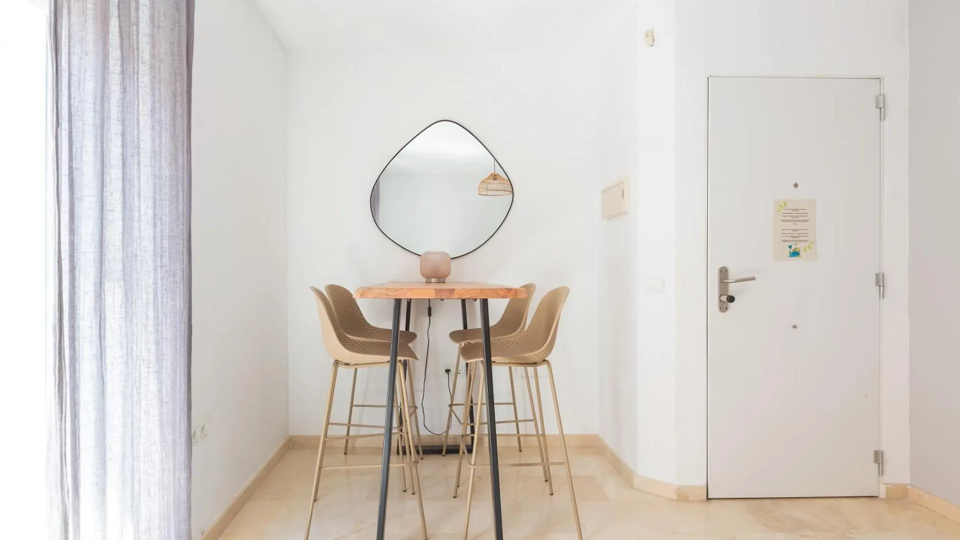 Puerta Del Centro Apartman Málaga